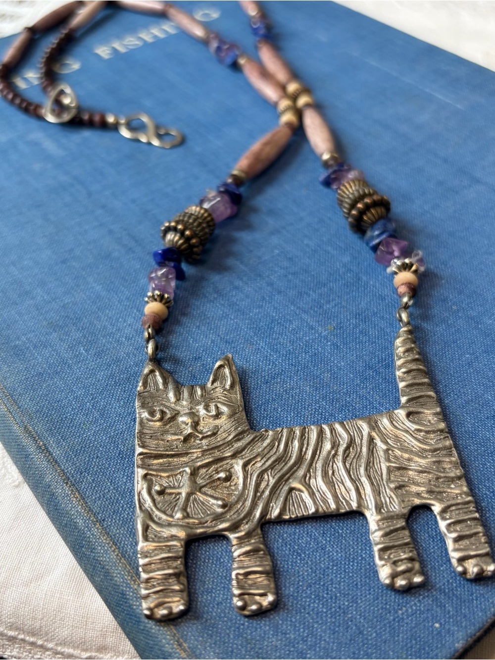 Vintage silver pewter cat pendant beaded necklace Marcie 1990s